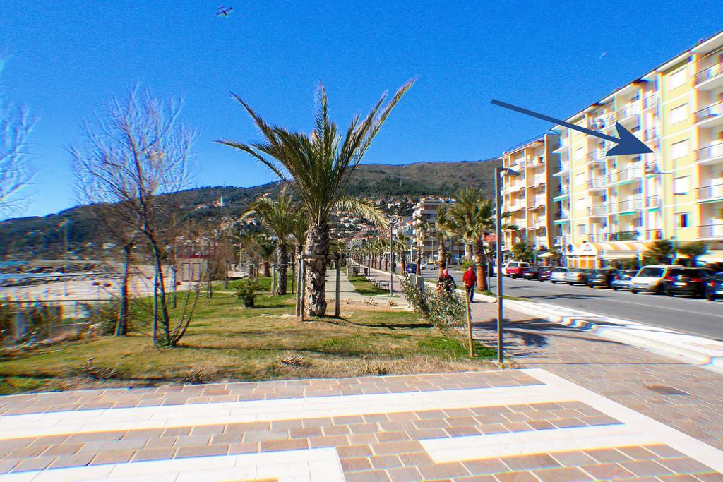Appartamento Frontemare Andora Luaran gambar